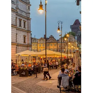 https://old-town-centrum-residence-apartments.poznan-hotels.com
