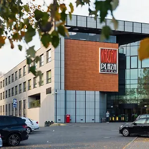 https://warsaw-plaza-hotel.warsawhotelspoland.com