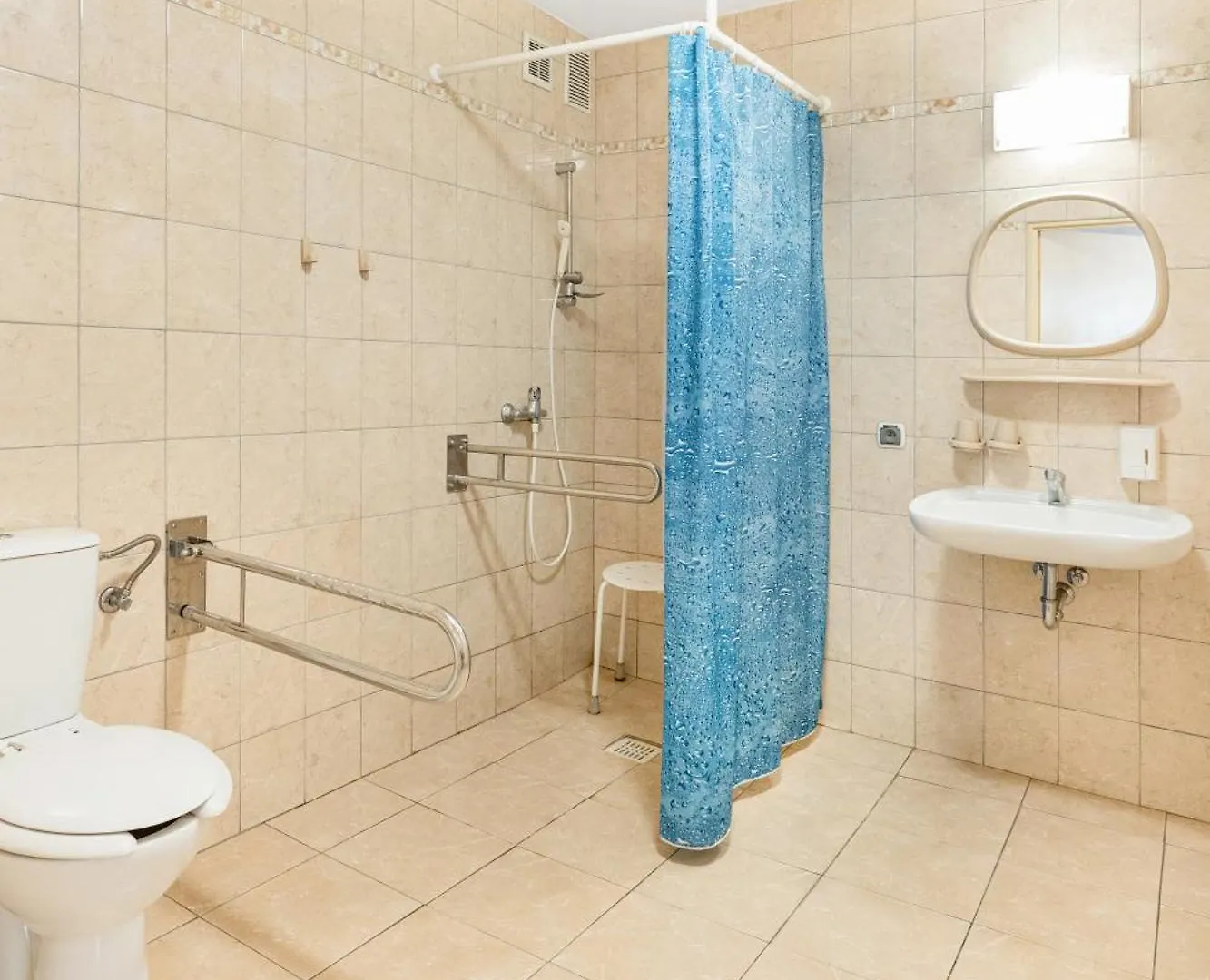 Hotel Alf Krakkó 2*,  Lengyelország
